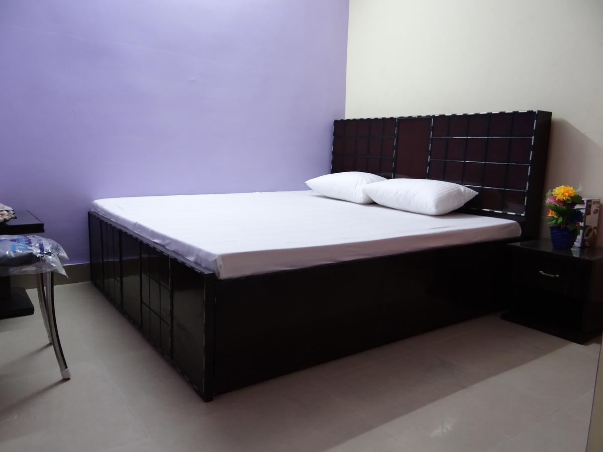 Hanumāngarh Nanda Hotel מראה חיצוני תמונה